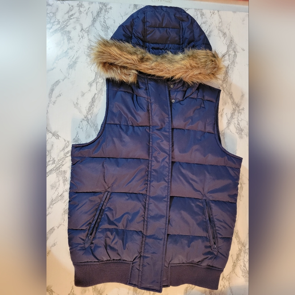 Gap Down Puffer Vest with Fur Hood Navy Blue Women's Medium